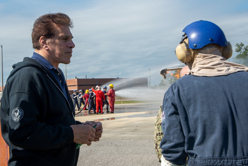 Lou Ferrigno Visits NAS Pensacola