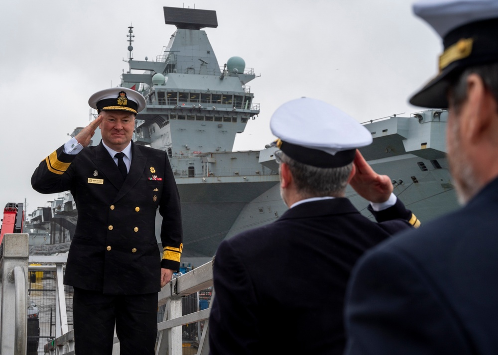 CTF-N commander visits Spanish Navy in England