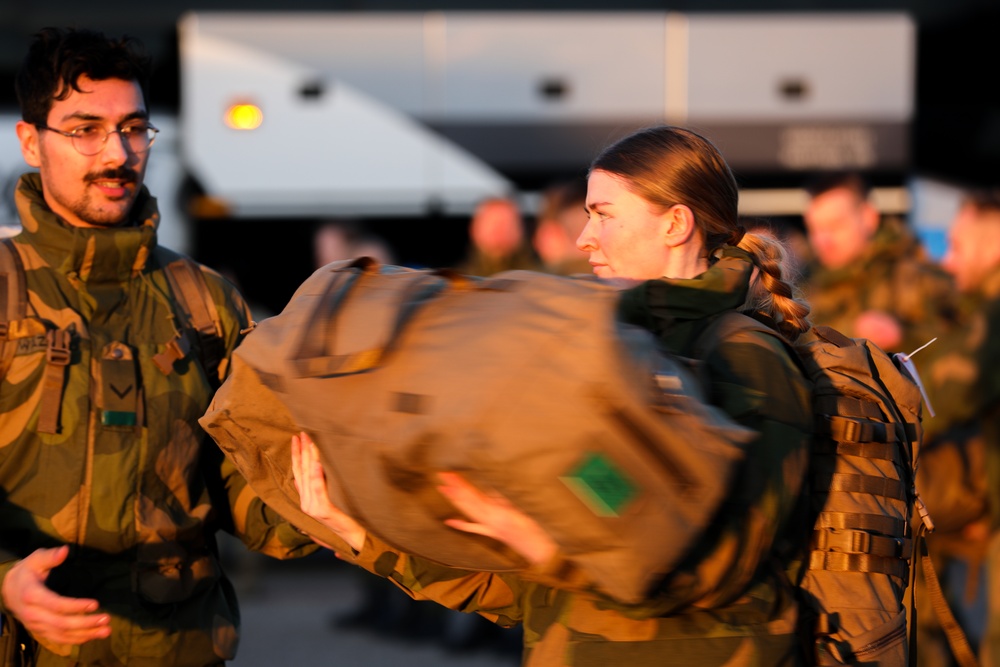 The Norwegian Home Guard Land at 133rd Air Wing for 51st NOREX