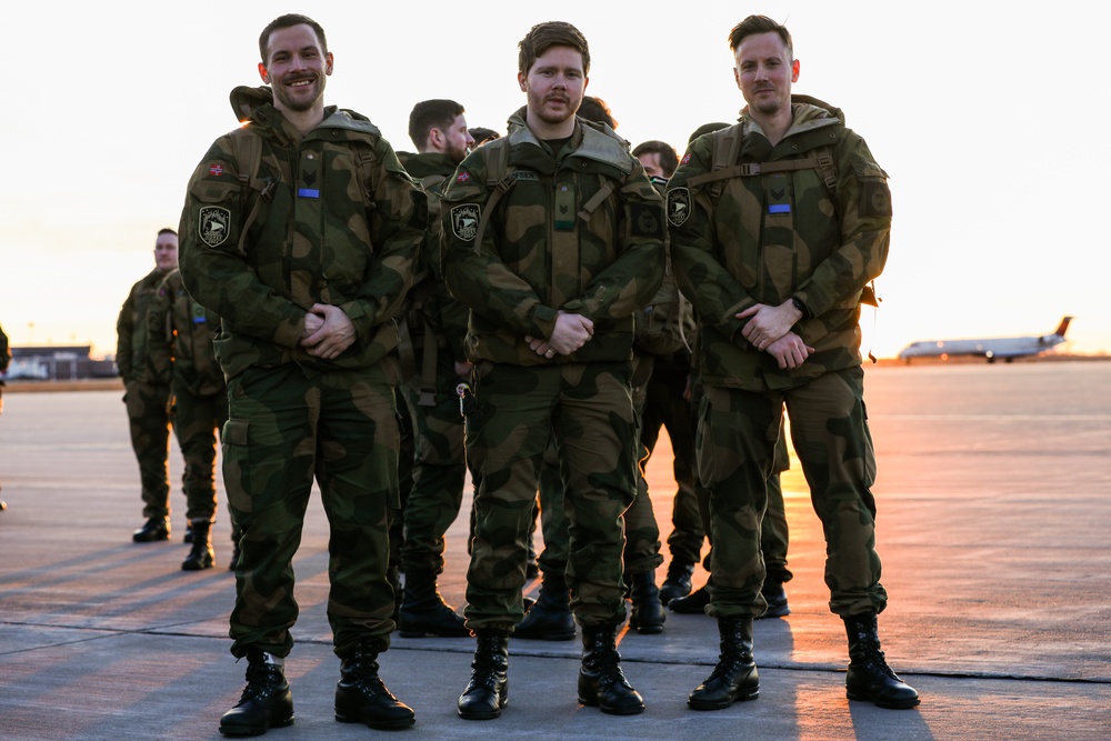 The Norwegian Home Guard Land at 133rd Air Wing for 51st NOREX