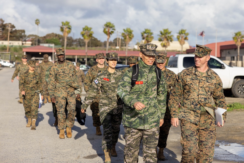 Senior Korean Marine Corps Leadership Visit Camp Pendleton