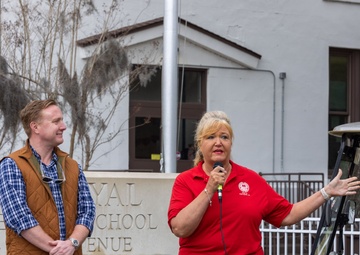 Local Community Unveils new 22 MPH Speedlimit Sign