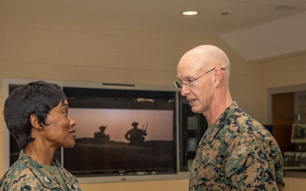 Deputy Commandant for Manpower and Reserve Affairs visits Personnel Administration School