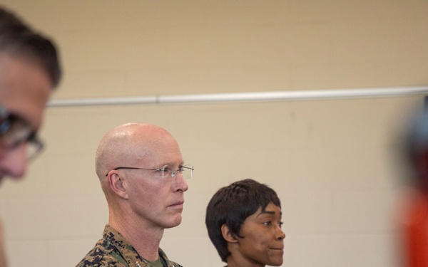 Deputy Commandant for Manpower and Reserve Affairs visits Personnel Administration School