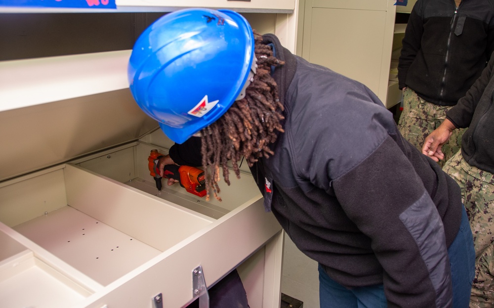 USS Ronald Reagan (CVN 76) Sailors conduct habitability work