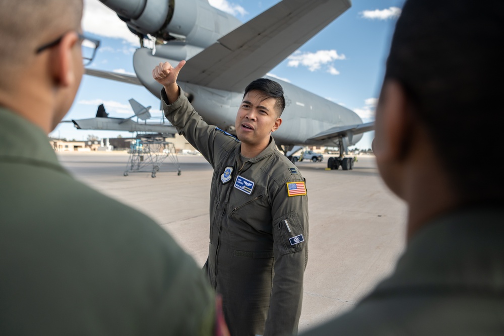 Travis Airmen attend Accelerating the Legacy event