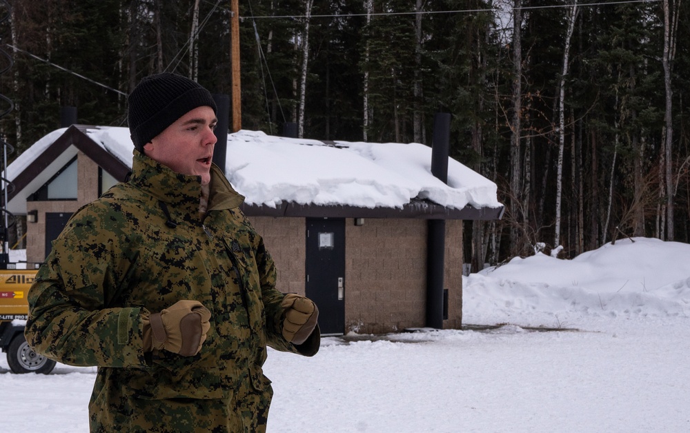 ARCTIC EDGE 24: Fox 2/14 Marines receive MCCWIK instruction