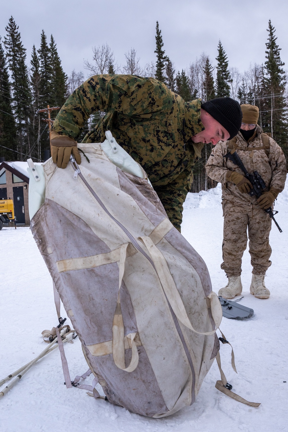 ARCTIC EDGE 24: Fox 2/14 Marines receive MCCWIK instruction