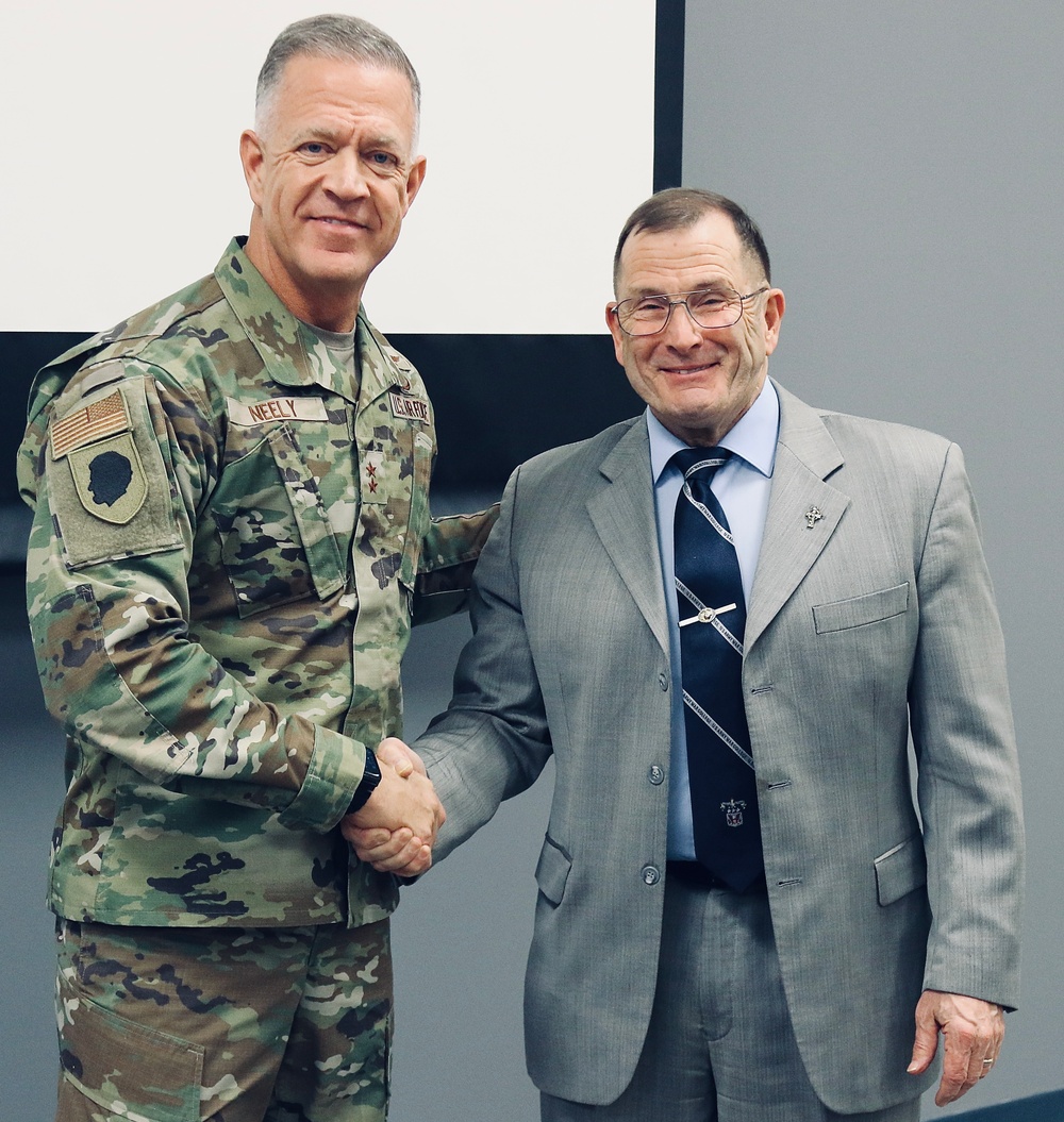 U.S. Army War College Professor Addresses Illinois National Guard Senior Leaders in Peoria