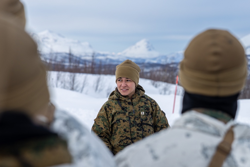 Combat Logistics Battalion 6 Conducts a Live Fire and Maneuver Range