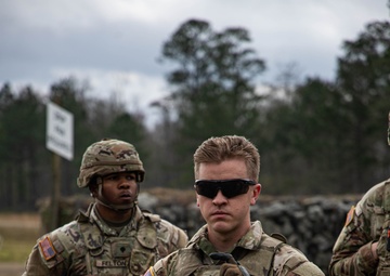 3rd Division Sustainment Brigade brushes up on their M240 weapon skills