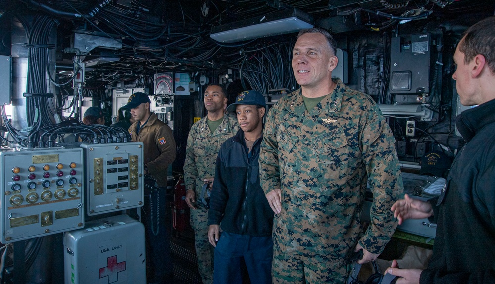 Maj. Gen. Eric E. Austin, commanding general of 1st Marine Aircraft Wing visits Primary Flight Control of the USS America (LHA 6)