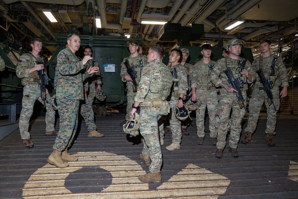 British Royal Marine Commandos tour USS Bataan