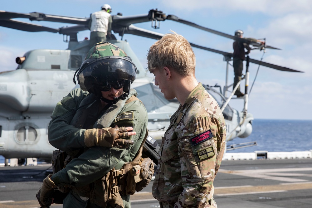 British Royal Marine Commandos visit the USS Bataan