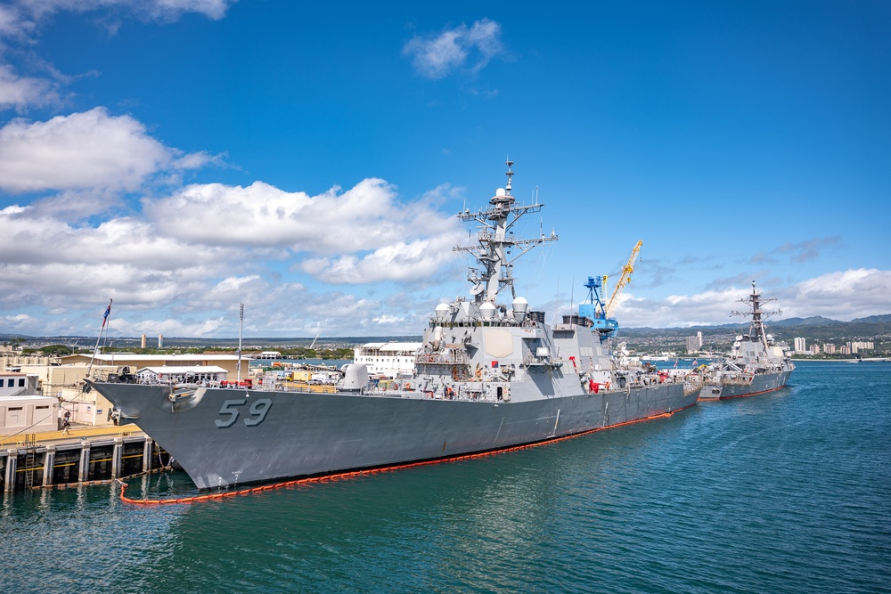 USS Russell Completes First Deployment Milestone - Arrives in Pearl Harbor