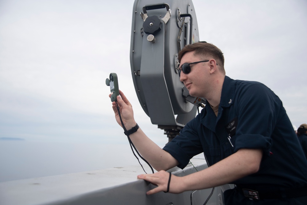 USS San Diego (LPD 22) makes weather observations while underway for NASA’s Underway Recovery Test 11