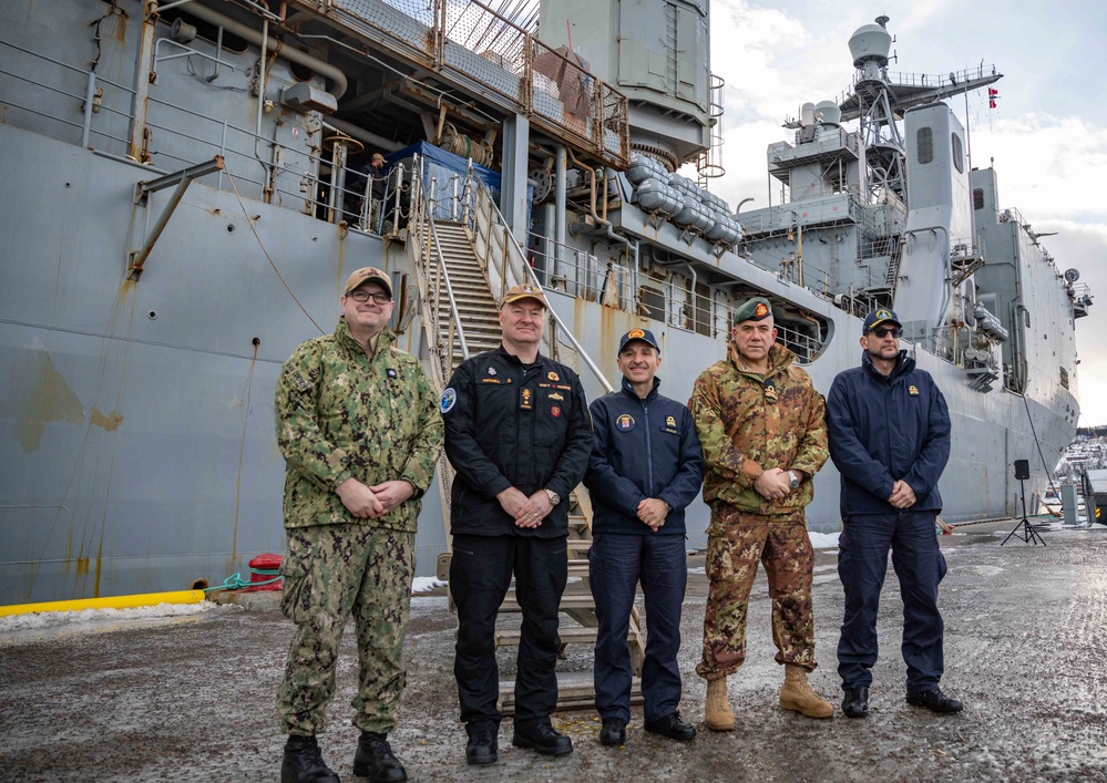 CTF-N commander and distinguished visitors participate in media event for Steadfast Defender in Norway