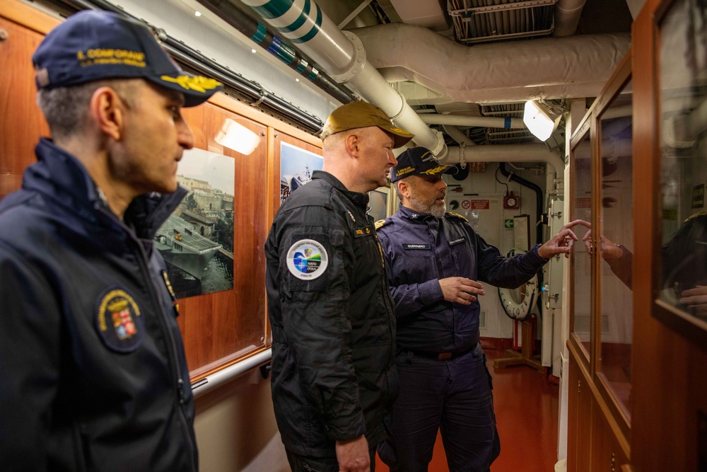 CTF-N commander visits Italian Navy in Norway