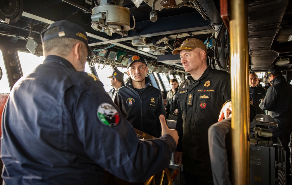 CTF-N commander visits Italian Navy in Norway