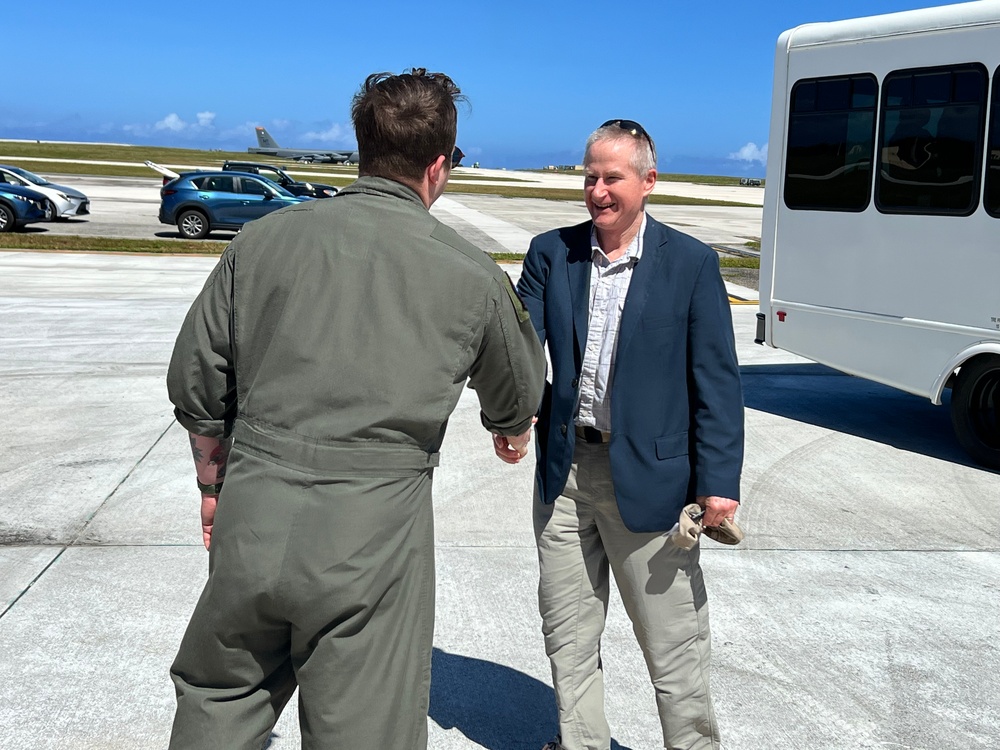 Bomber Task Force Airmen meet with congressional staff delegation