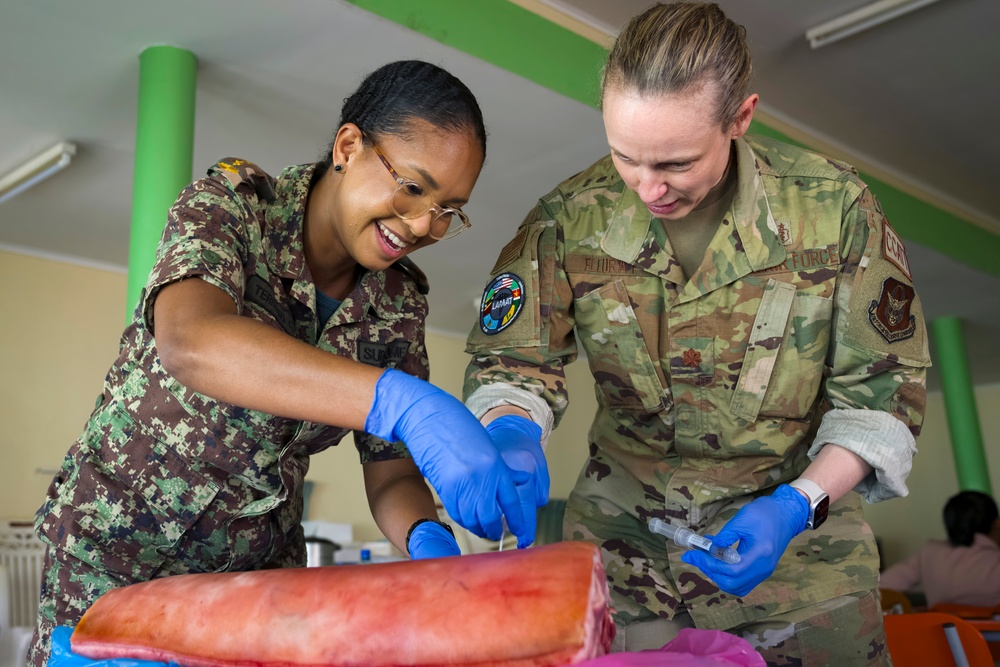 USAF reservists practice medical readiness with Suriname Armed Forces