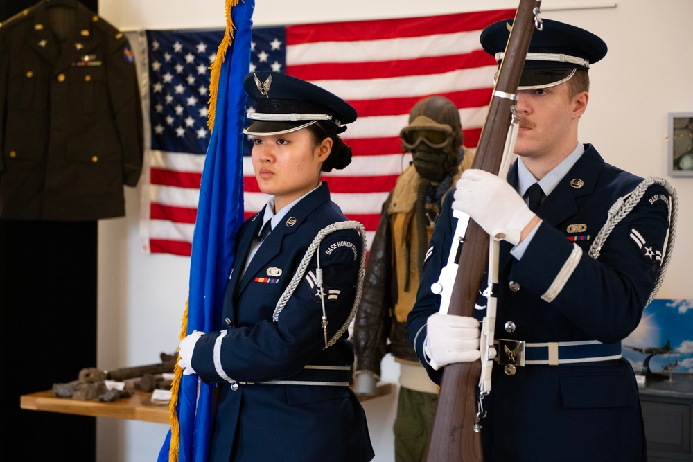 US and UK leaders honor WWII Airmen at Stanwick Lakes memorial