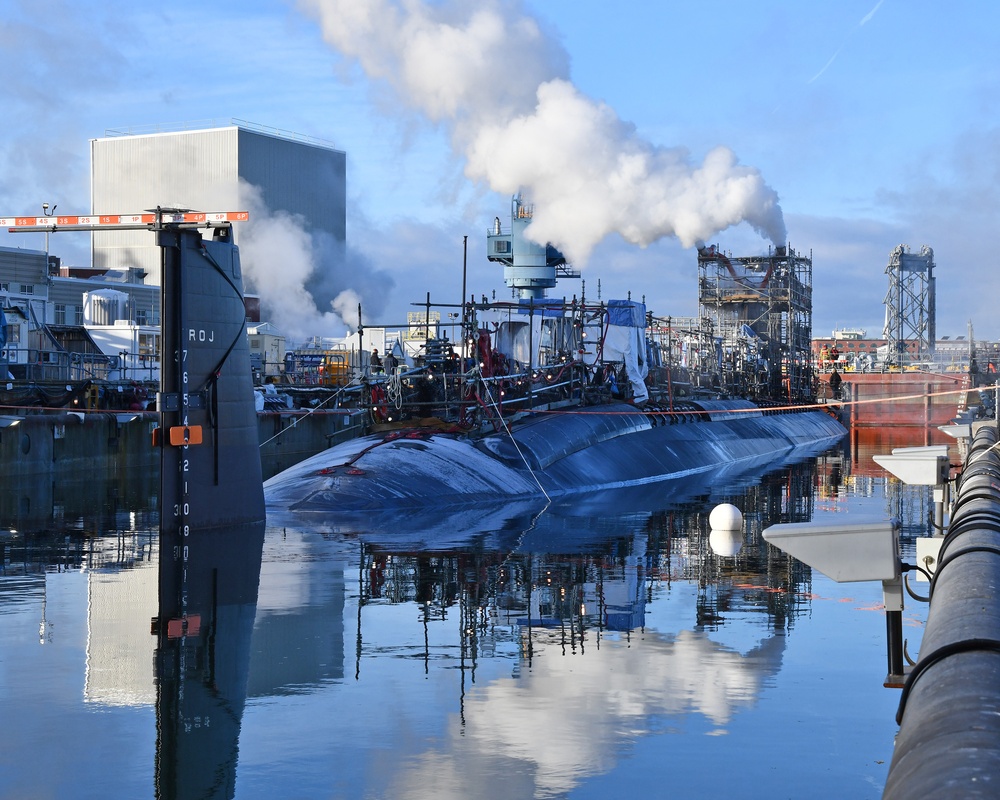 USS Texas (SSN 775) Undocks