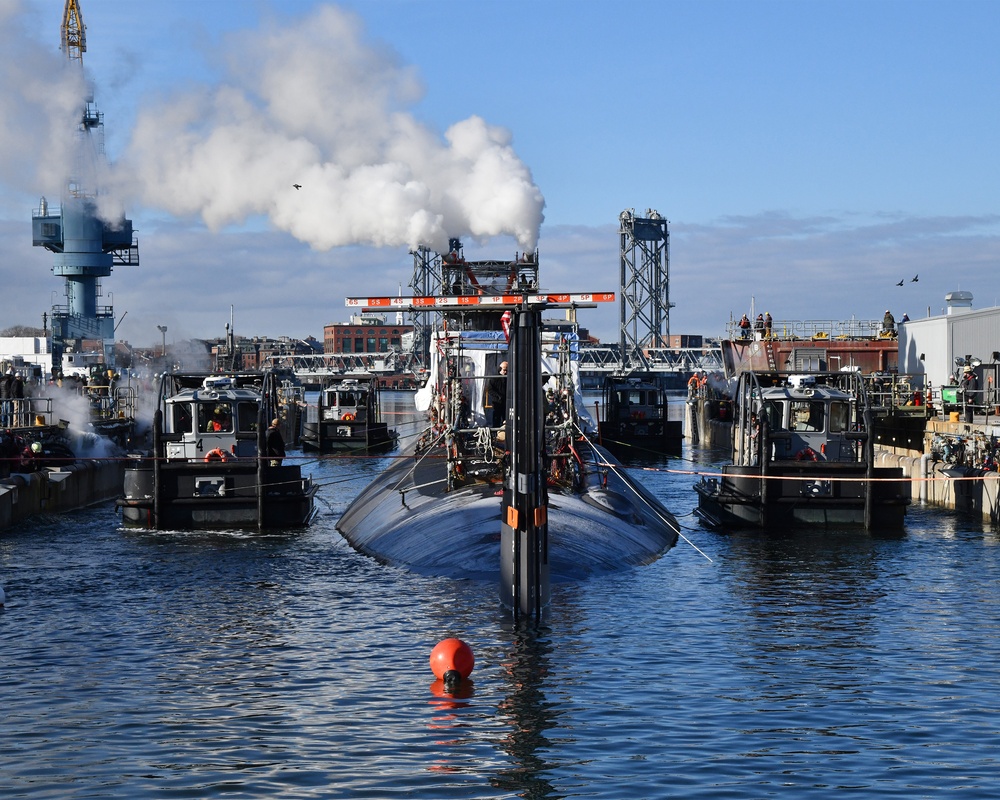 USS Texas (SSN 775) Undocks