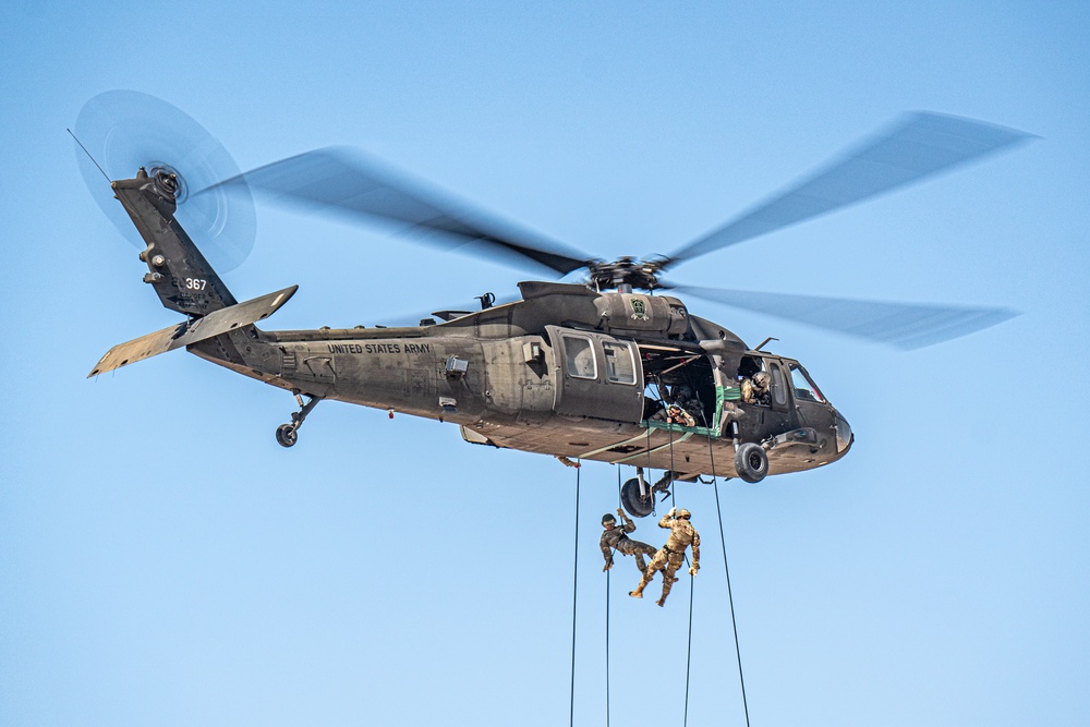 Air Assualt School UH-60 Rappels