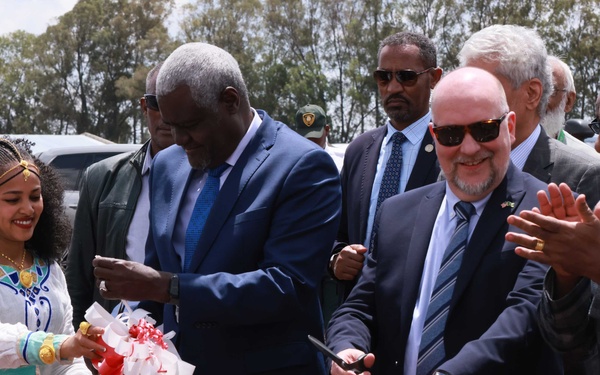 DTRA Partners Participates in Groundbreaking Ceremony for African Union Pan-African Veterinary Vaccine Center in Ethiopia