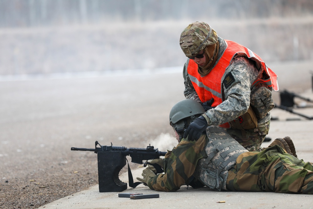 Norwegian Home Guard Fire the M4A1 Rifle at Camp Ripley