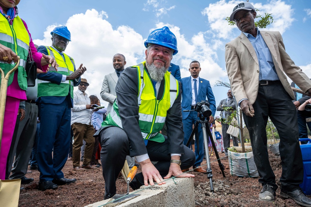 DTRA Partners Participates in Groundbreaking Ceremony for African Union Pan-African Veterinary Vaccine Center in Ethiopia