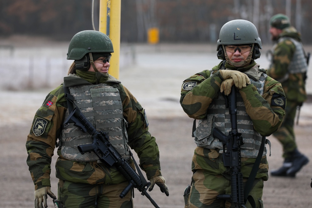 Norwegian Home Guard Fire the M4A1 Rifle at Camp Ripley
