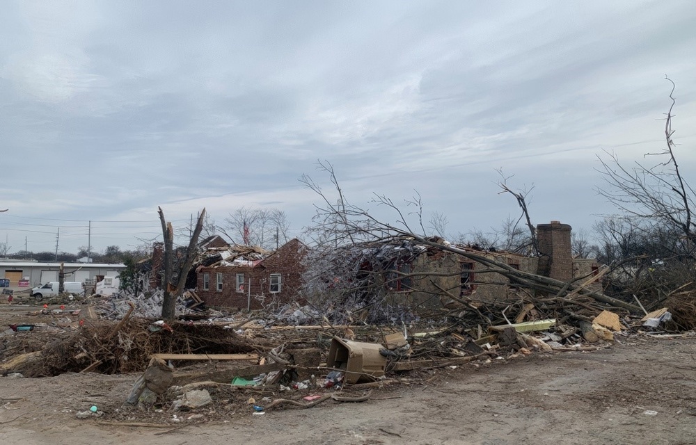 Louisville District debris team supports Tennessee tornado recovery