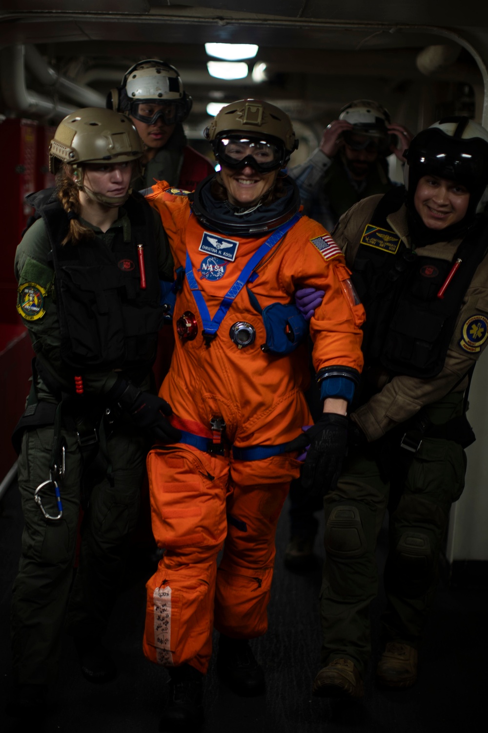 USS San Diego Sailors run medical drill with NASA astronauts while underway for NASA’s Underway Recovery Test 11