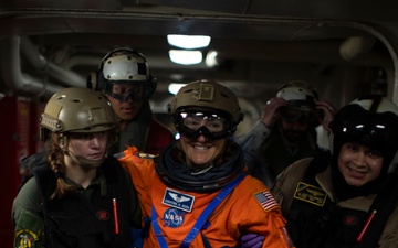 USS San Diego Sailors run medical drill with NASA astronauts while underway for NASA’s Underway Recovery Test 11