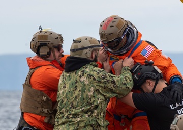 Department of Defense completes Underway Recovery Test 11 with NASA