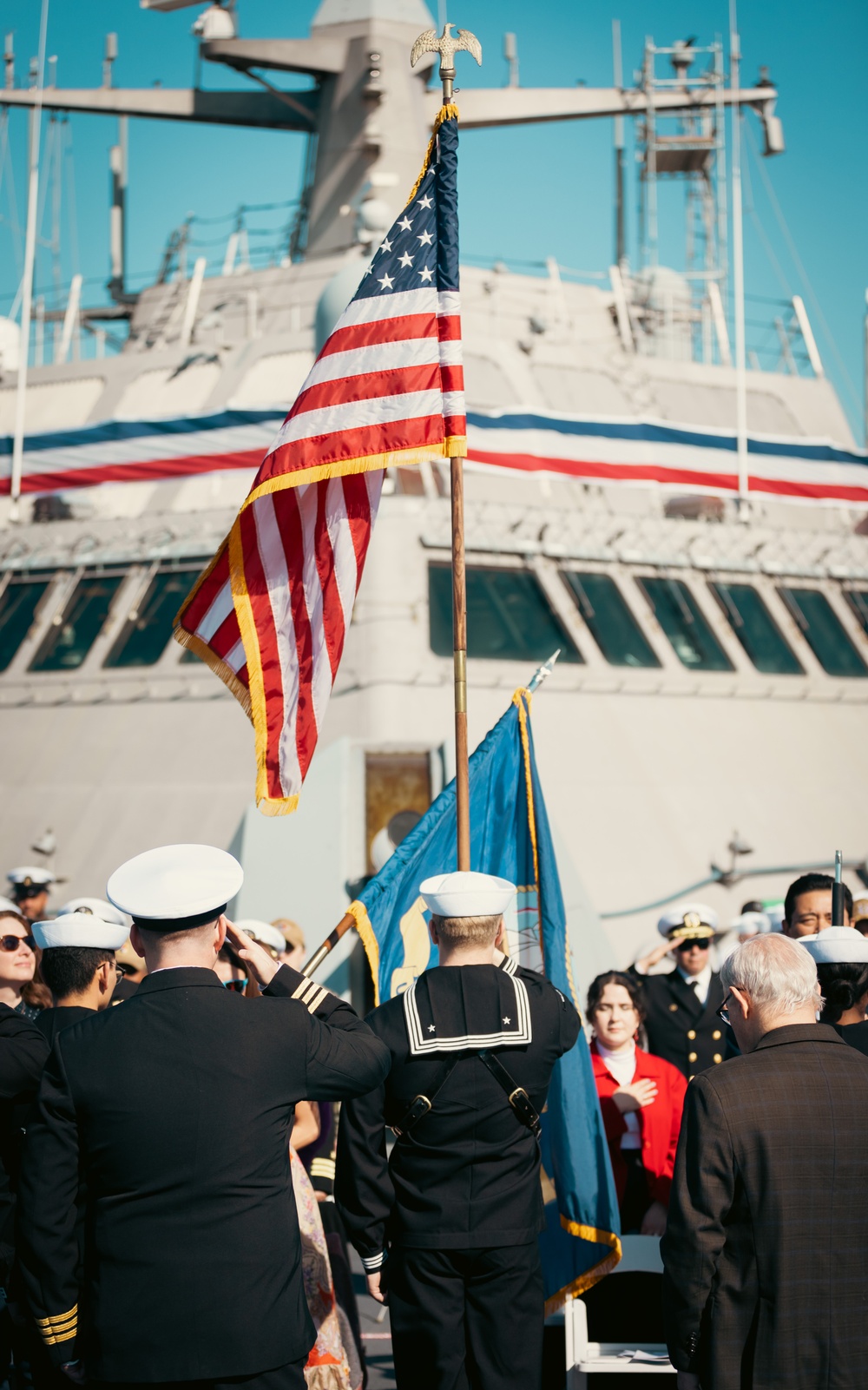 USS COOPERSTOWN (LCS 23) HOLDS CHANGE OF COMMAND