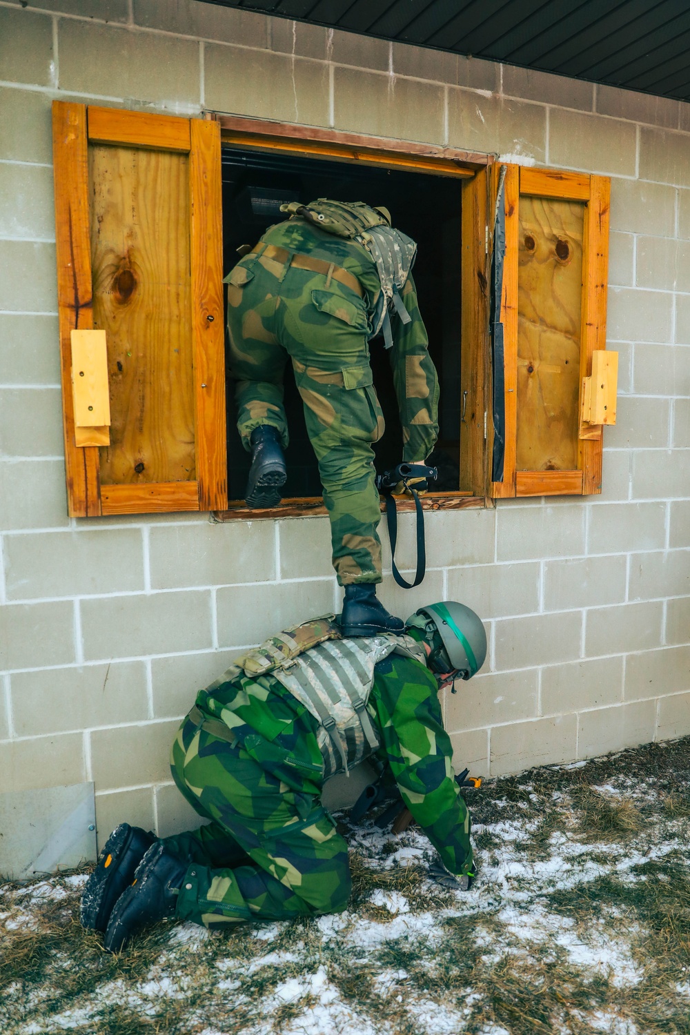 The Norwegian Home Guard Rapid Reaction Force Complete STX Lanes during NOREX 51