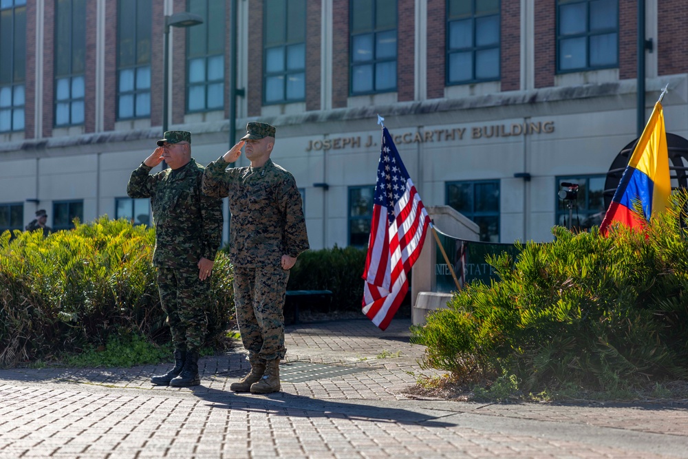 General Commander of the Colombian Military Forces visits New Orleans