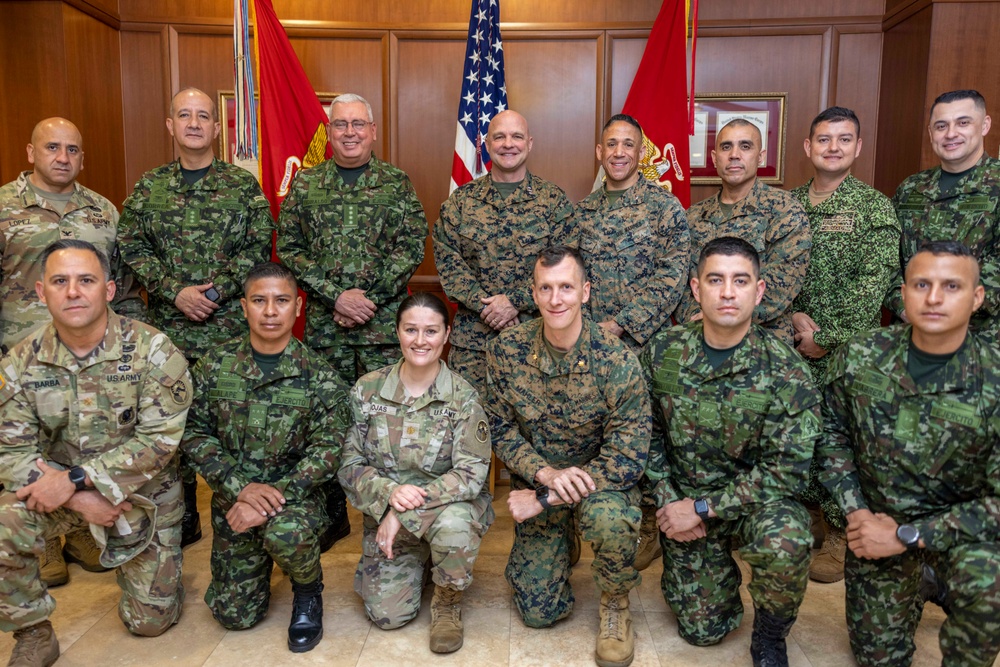 General Commander of the Colombian Military Forces visits New Orleans