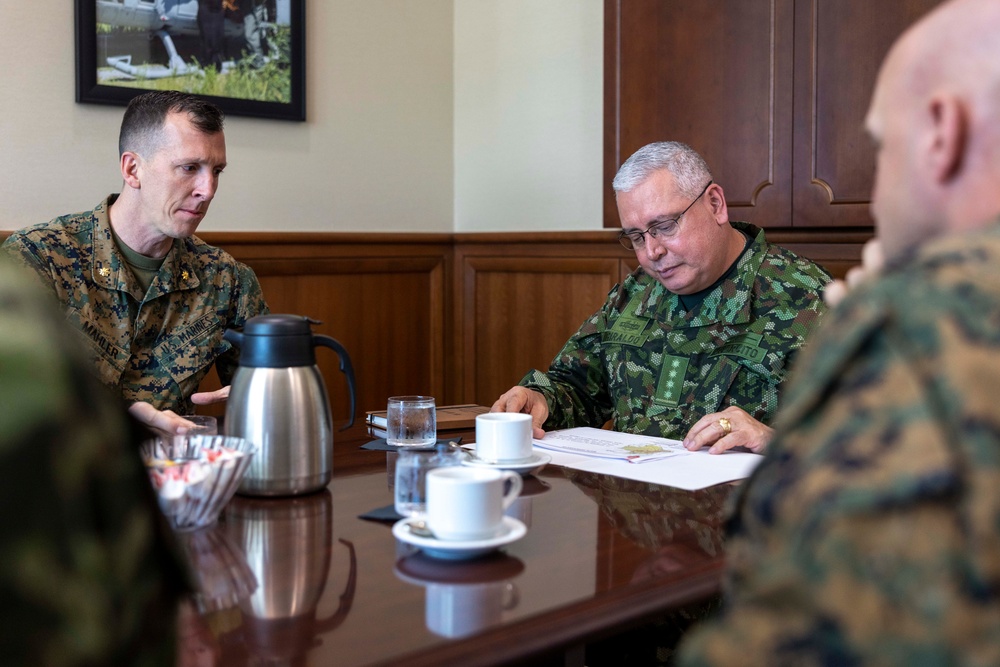 General Commander of the Colombian Military Forces visits New Orleans