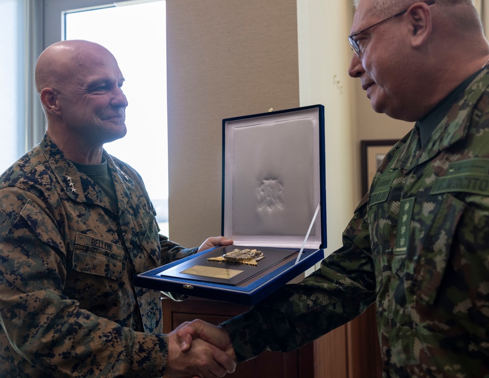 General Commander of the Colombian Military Forces visits New Orleans