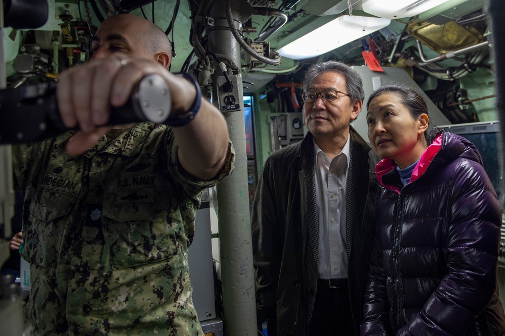 Consulate-General of Japan tours the USS San Juan SSN 751