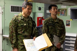Transport Aviation Group commander visits Marine Corps Air Station Futenma [Image 4 of 6]