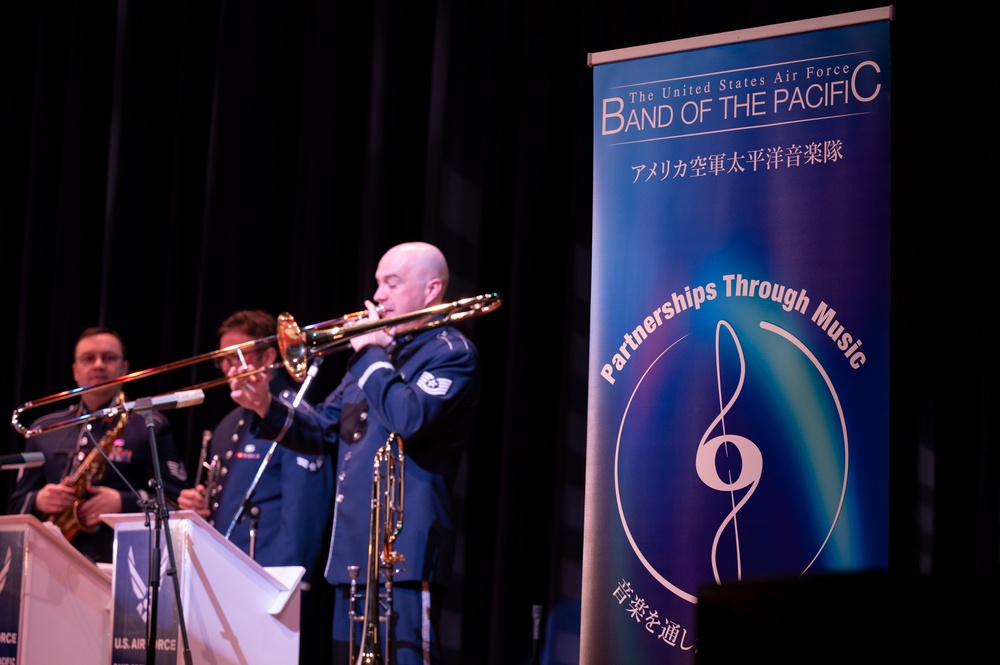 U.S.-Japan create friendship’s symphony during joint concert