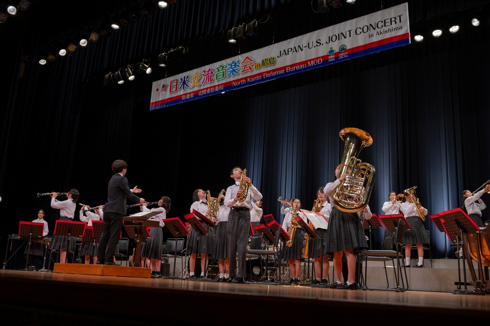 U.S.-Japan create friendship’s symphony during joint concert