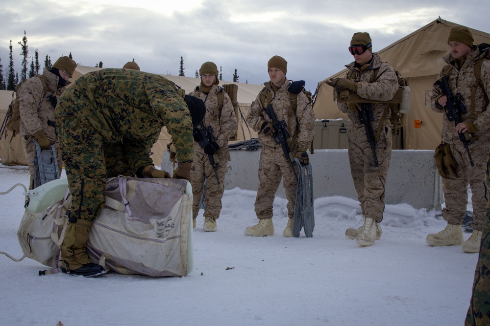 ARCTIC EDGE 2024: Fox 2/14 Marines receive cold weather training