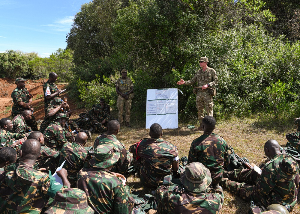 Irish Guard soldiers conduct training at Justified Accord 2024