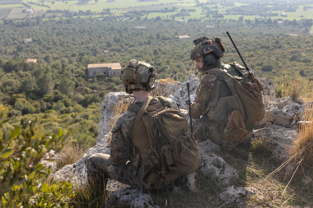 26th MEU(SOC) Integrates with Italian San Marco Brigade Marines During Bilateral Exercise